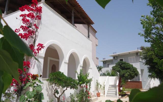 Ostria Apartments