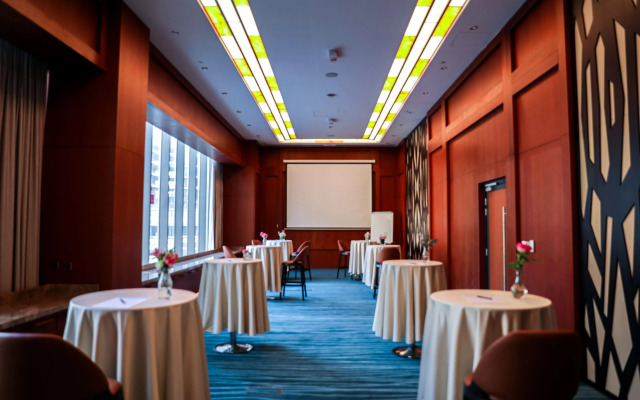 Wyndham Doha West Bay