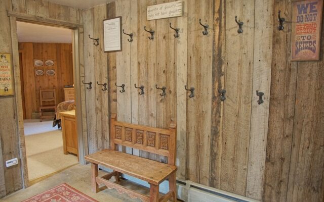 16 Forest Rd - 5 Br Home