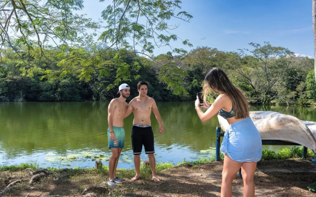 Hosteria florida tropical