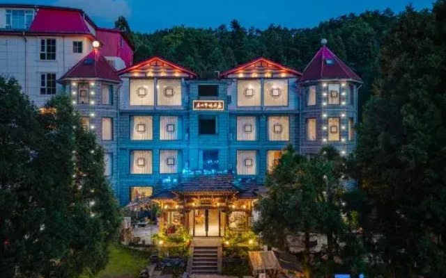 Huazhu·Kuangjing offers homestays (such as the Qinhu Guling Street branch)