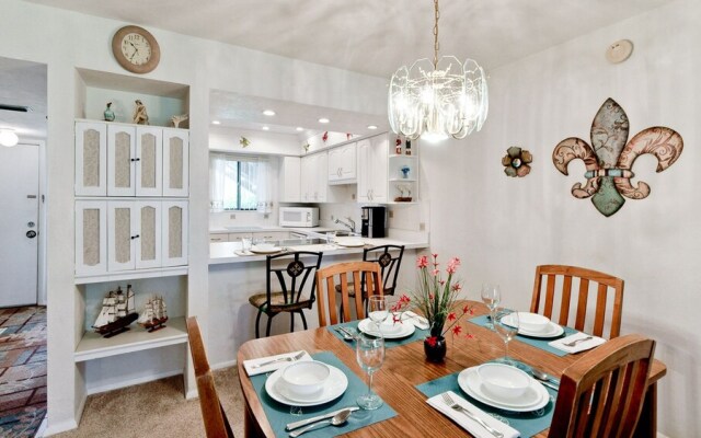 Runaway Bay Resort by BBG