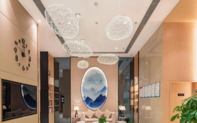 Chongqing Chaomu Collection Hotel (Banan Wanda Xuetangwan Subway Station)