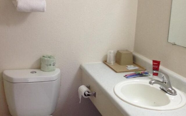 American Inn & RV Park