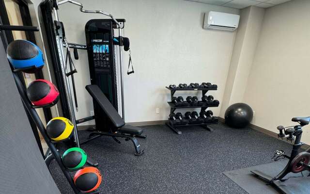 La Quinta Inn & Suites by Wyndham New Haven