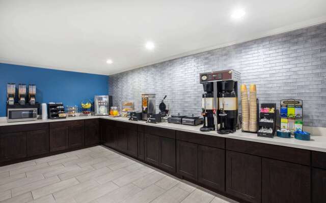 La Quinta Inn by Wyndham Everett