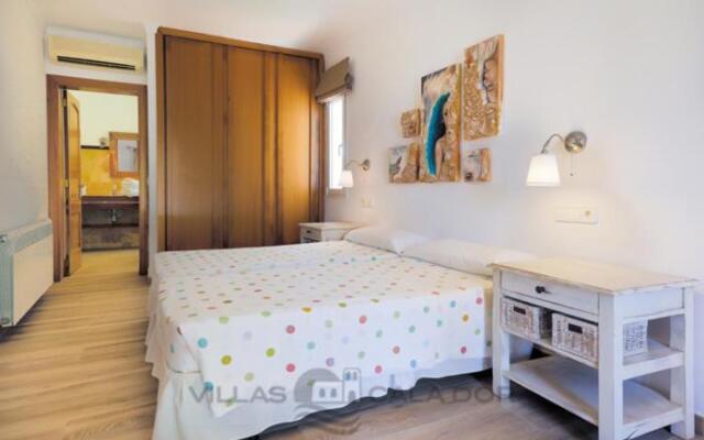 Villa Marques de Comillas 12