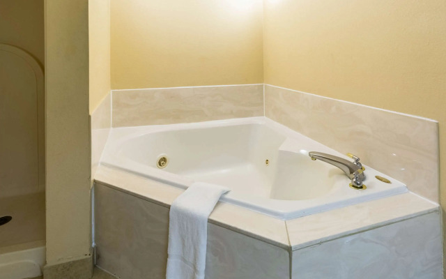 Quality Inn Alexandria