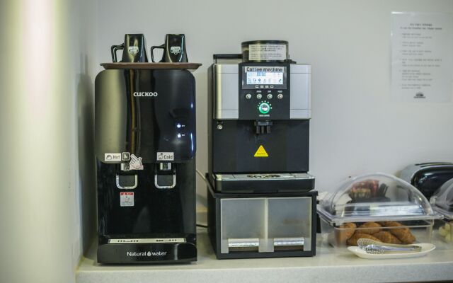 Ekonomy Haeundae Guesthouse