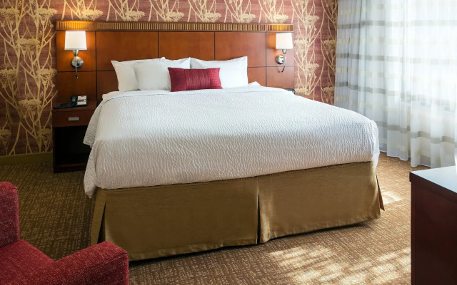 Courtyard by Marriott Phoenix Airport