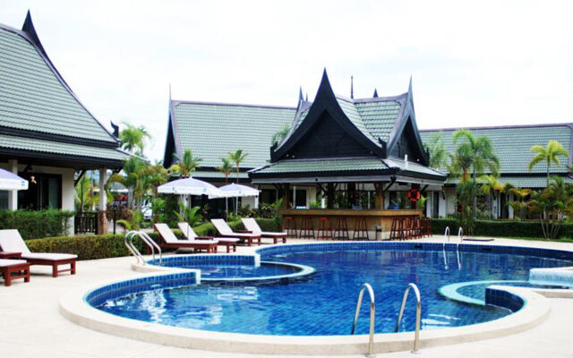 Airport Resort & Spa