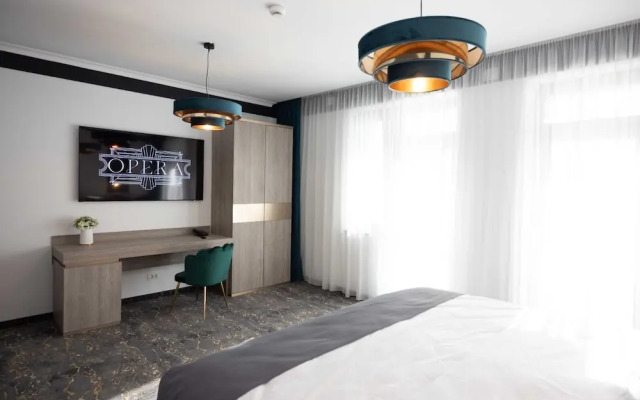 Opera Hotel