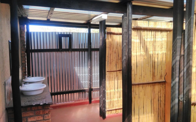 Backpackers Connection