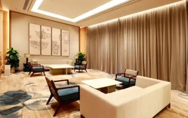 Sheyang Qianhe Lake Hotel