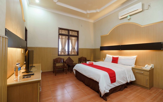 RedDoorz near RS Harapan Pematangsiantar – Guest Rooms – Pematang Siantar