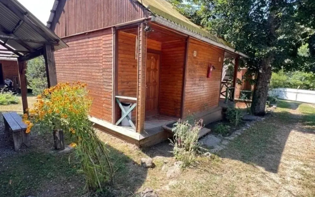 У озера на улице Речная 38