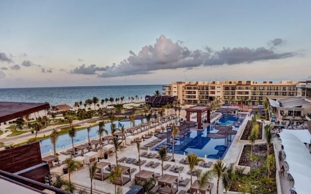 Royalton Riviera Cancun, An Autograph Collection All-Inclusive Resort & Casino