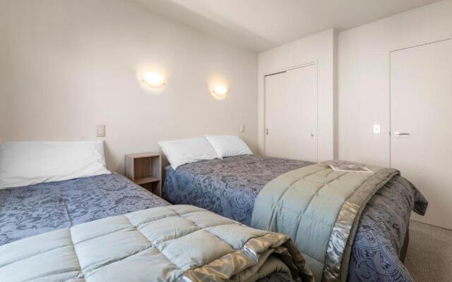 The Lake Life - Taupo Central Holiday Apartment