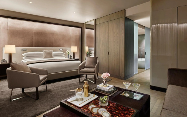 The Knickerbocker Hotel