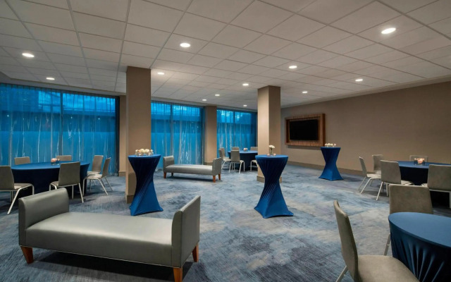 Delta Hotels by Marriott Richmond Downtown