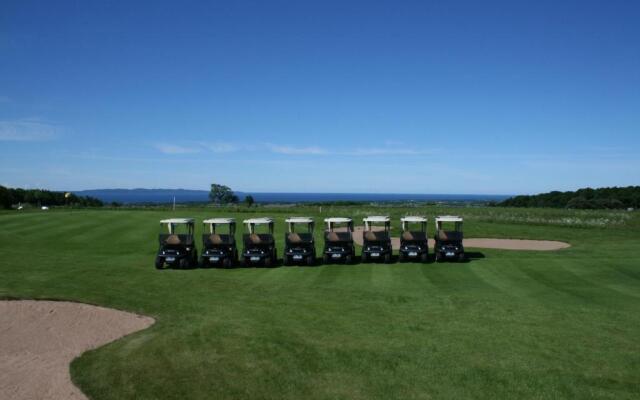 Bjäre Golfklubb Hotel & Lodge
