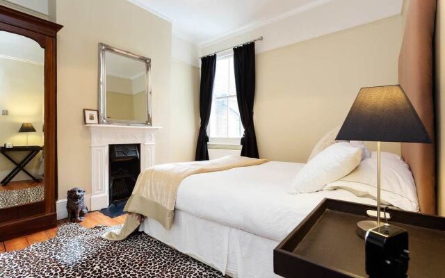 Veeve - Noble Richmond