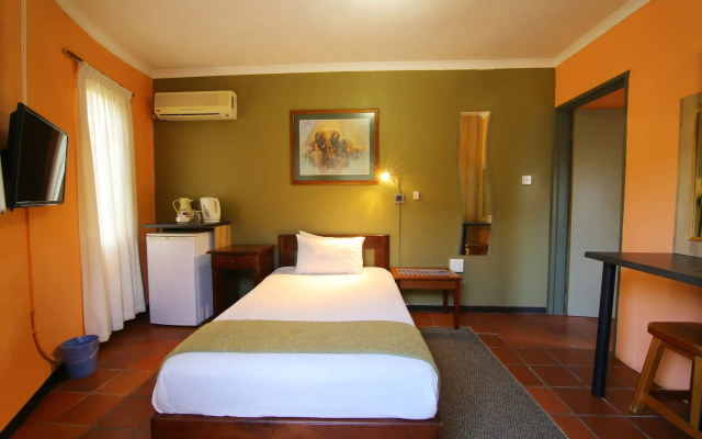 Kalahari Arms Hotel
