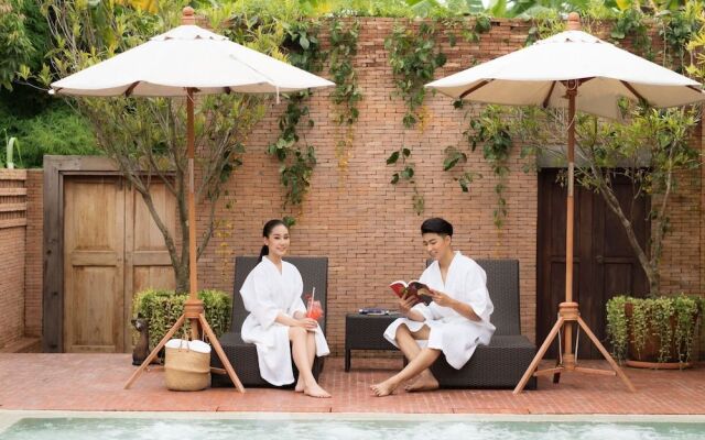 Athita The Hidden Court Chiang Saen