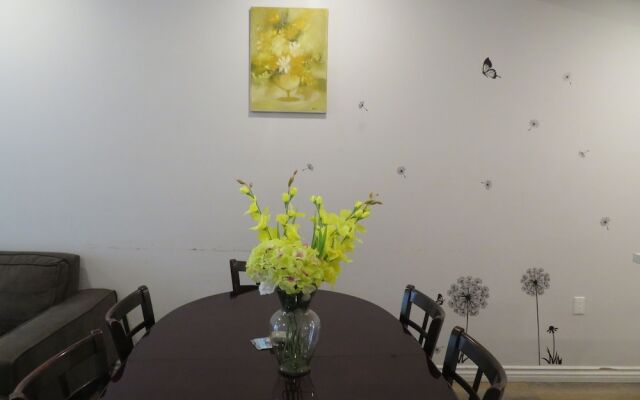 Fully Furnished Apartments near CSUN