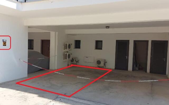 Paramount Gardens Resorts C201