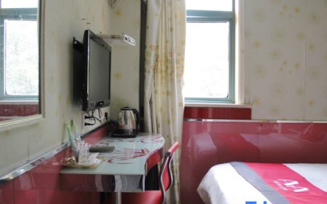 AA Room Hotel (Shanghai Donglin Temple)