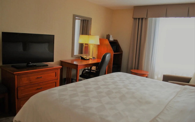 Holiday Inn Hotel & Suites Ottawa Kanata by IHG