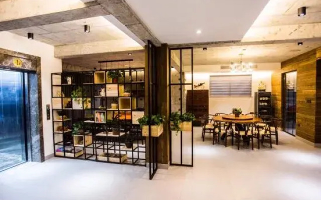 Nanshe Boutique Hostel