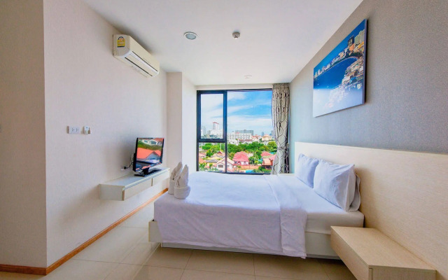 Acqua Condominium