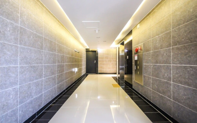 Yeongdeok Gangguhang Cloud Hotel