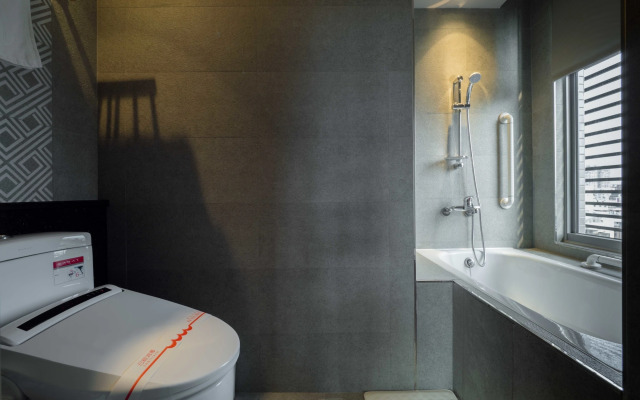 Watermark Hotel Kaohsiung Station