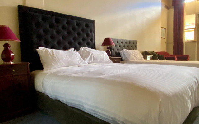The Macquarie Hotel