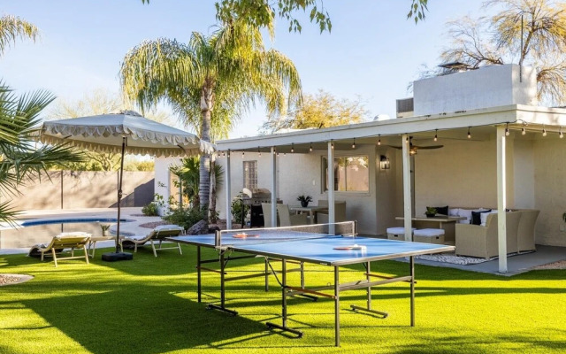 Scottsdale Dreyfus 5 Bedroom Home by RedAwning