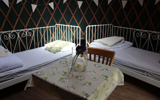 Yurtcamp Devon