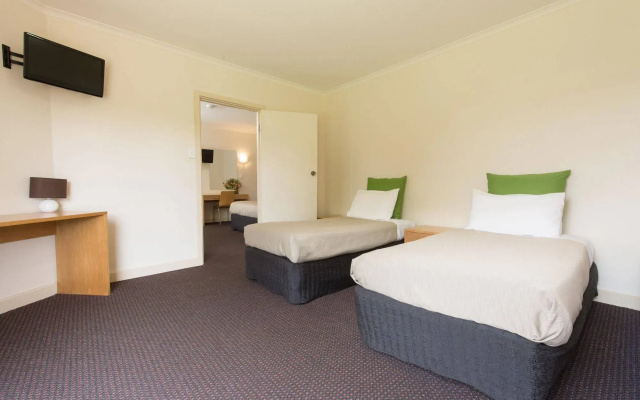 Renmark Resort