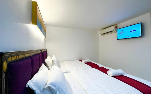 Valley Hotel