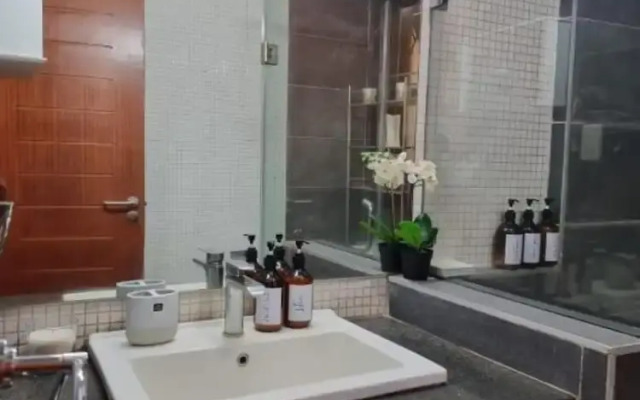 Vintage Chic Apartment