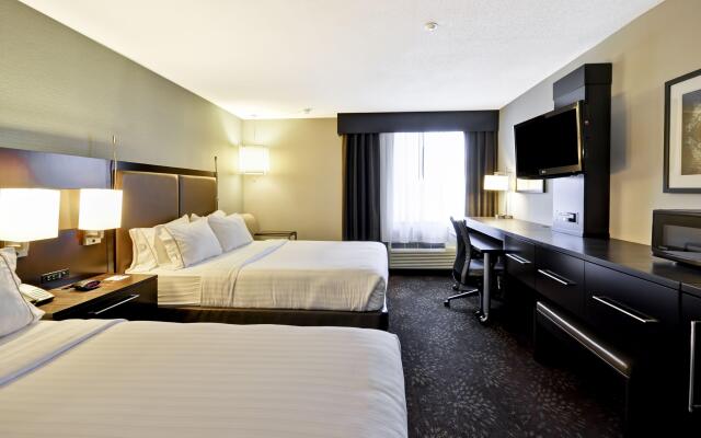 Holiday Inn Express Romulus / Detroit Airport by IHG