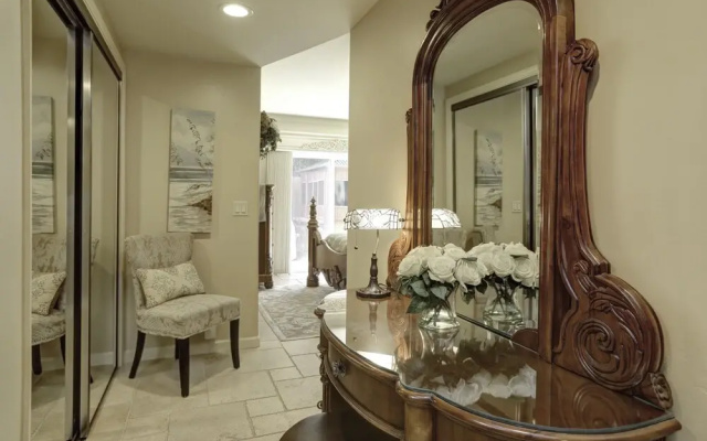 150 Ocean View 2 Bedroom Condo by Redawning