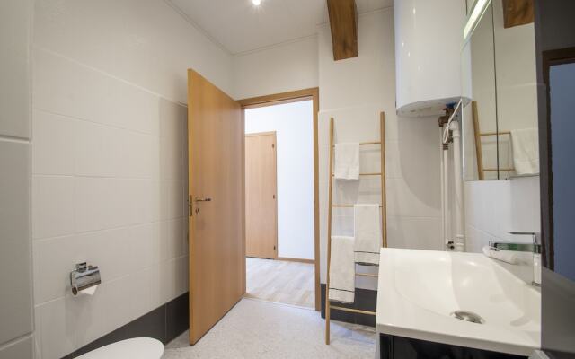 Exclusive 2 Bedroom Apartment