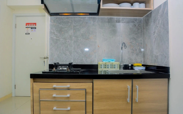 Simply Modern 2BR Green Pramuka Apartment