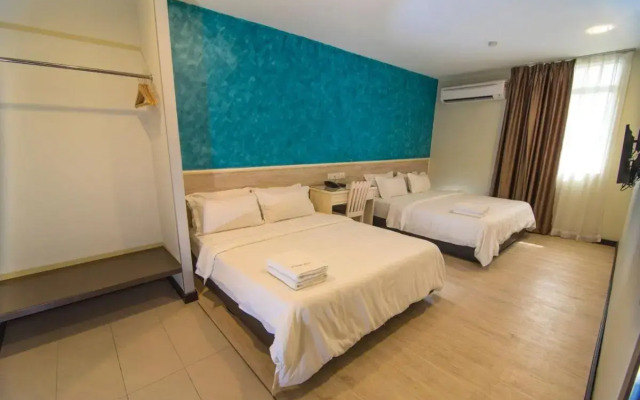 Pantai Inn