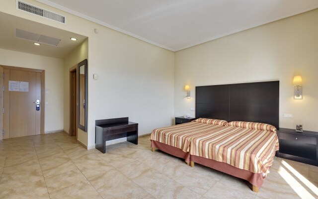 Cabogata Beach Hotel