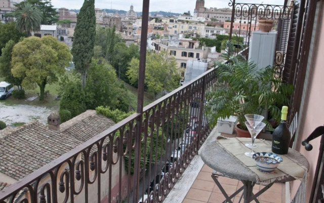 Guest Apartment Rome Colosseum