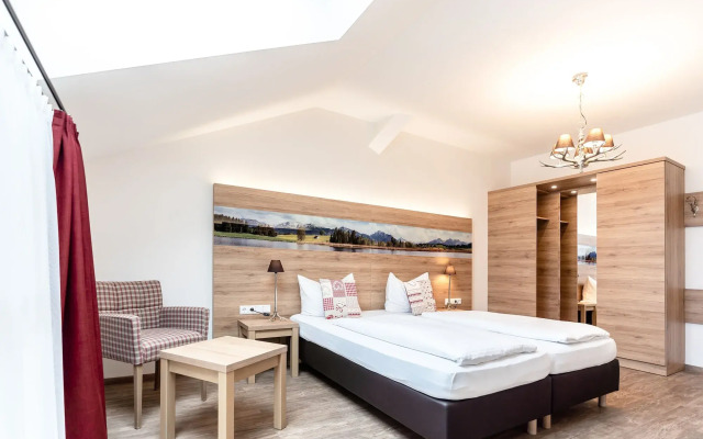 Hotel Sauerlacher Post